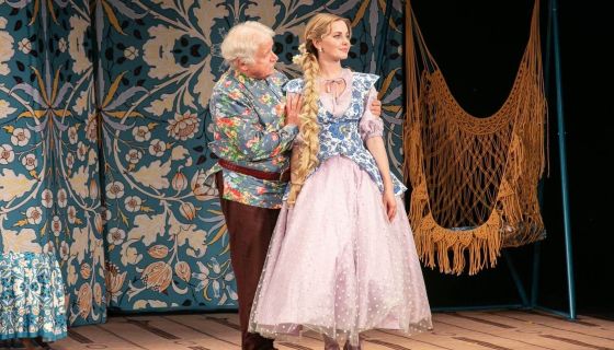 Спектакль «Не в свои сани не садись»