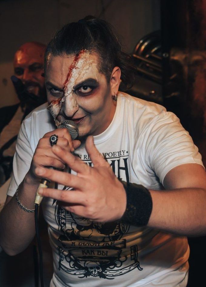 Спектакль Джо, Литвинки